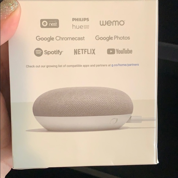 Google Home Mini-NEW - Picture 2 of 4